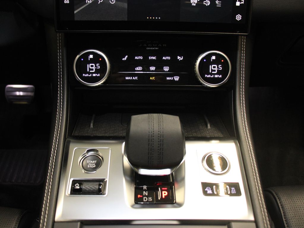 Jaguar F-Pace 2025