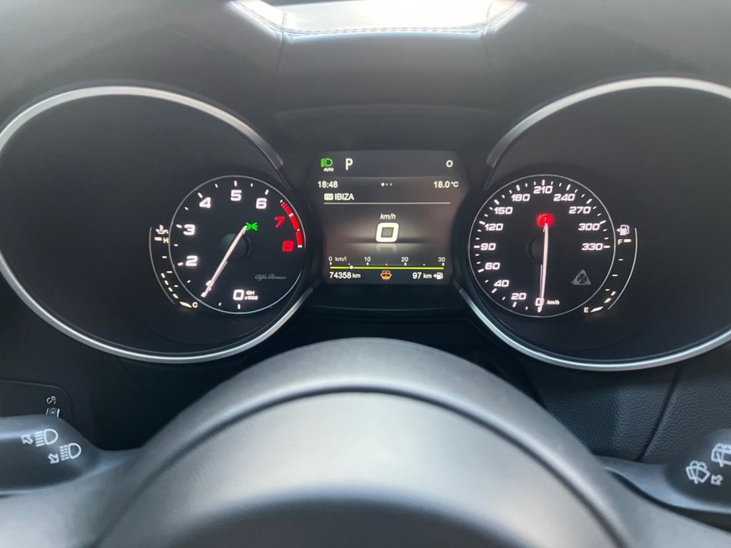 Alfa Romeo Stelvio 2019