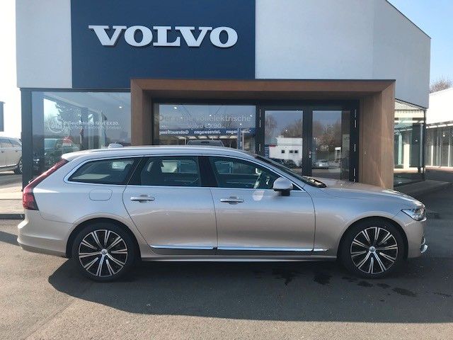 Volvo V90 2023