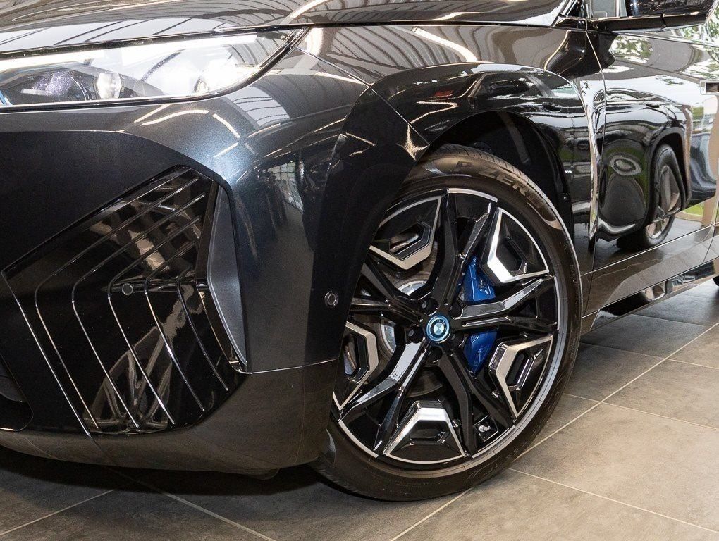 BMW iX 2023