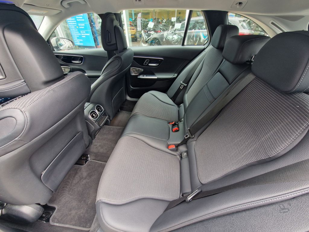 Mercedes-Benz C 220 2024