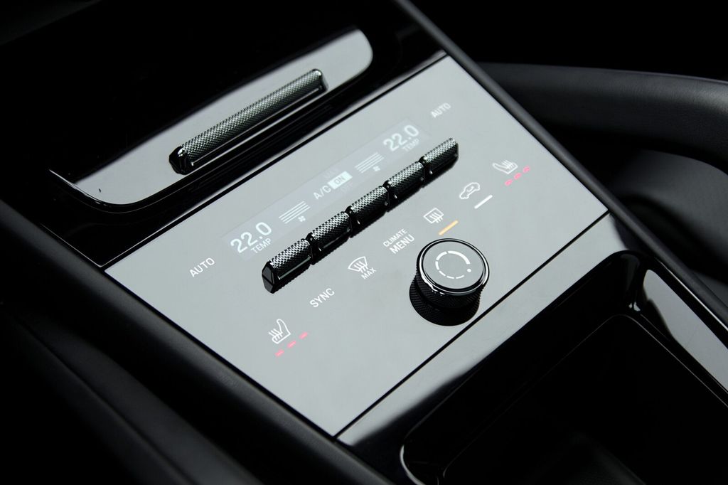 Porsche Cayenne 2025