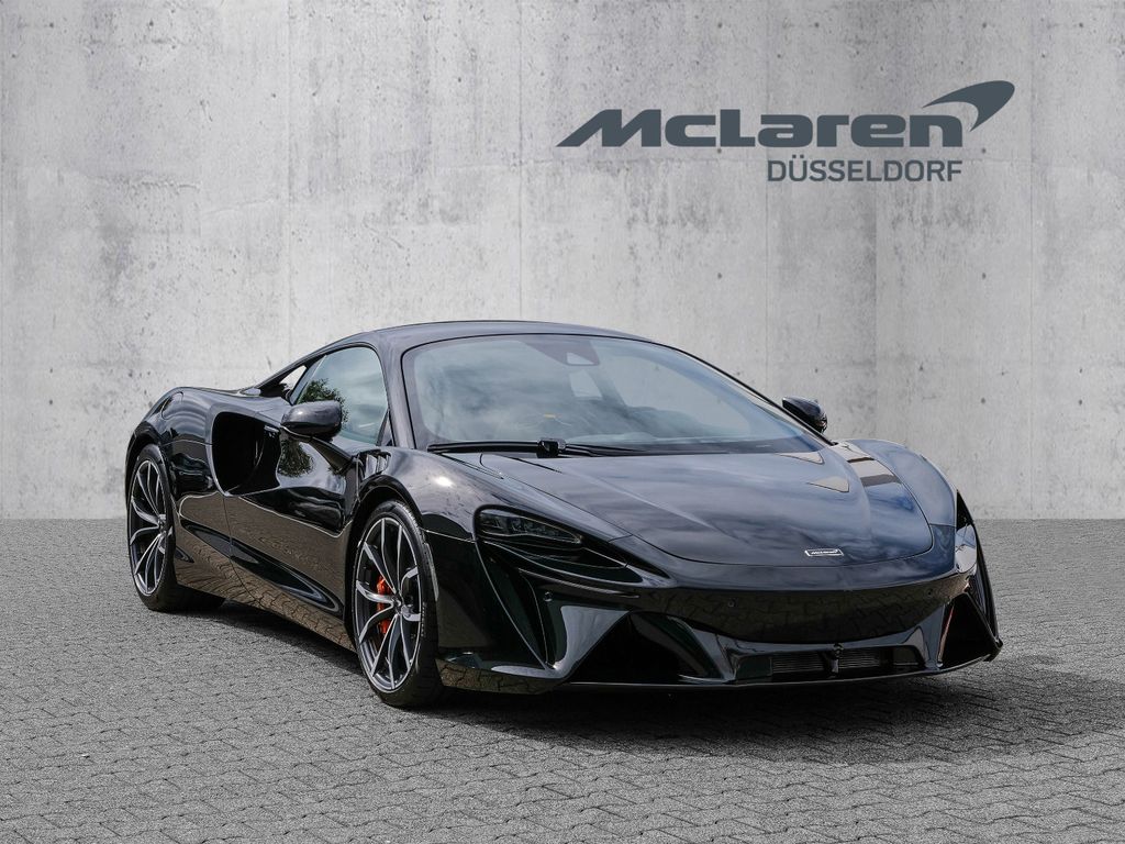 McLaren Artura 2023