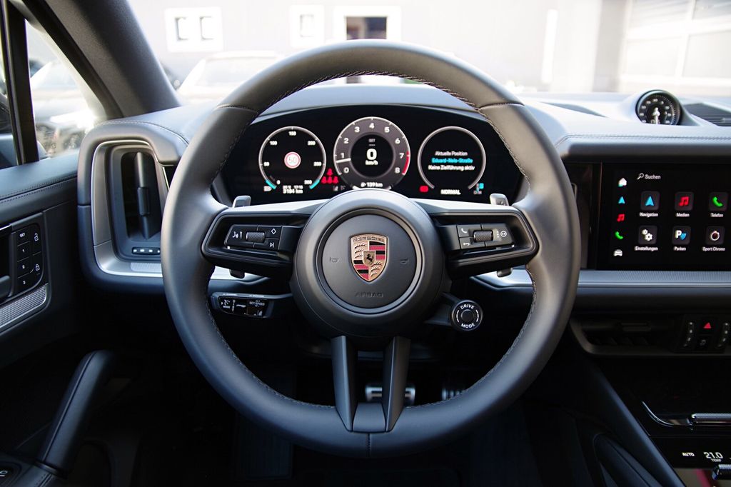 Porsche Cayenne 2025