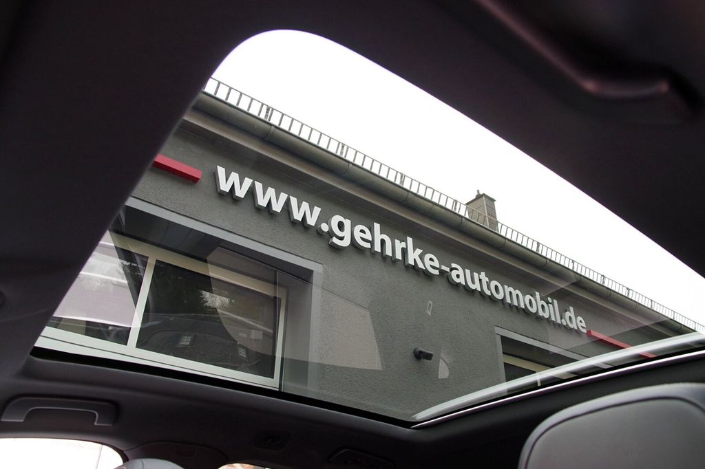 Porsche Cayenne 2025