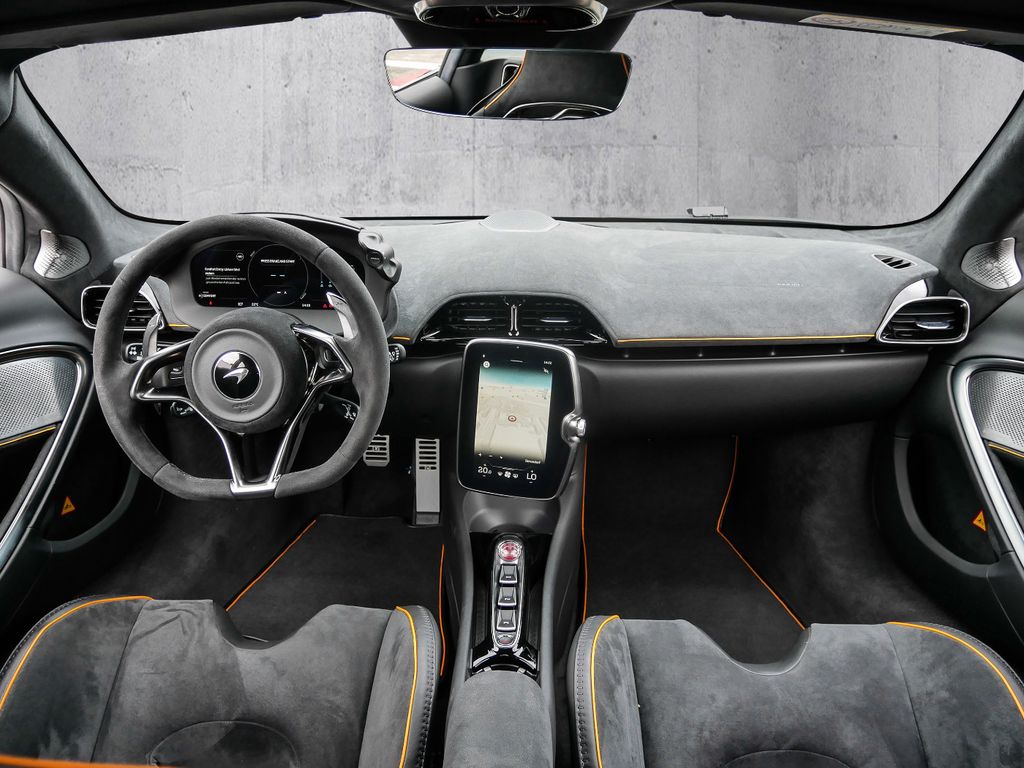 McLaren Artura 2023