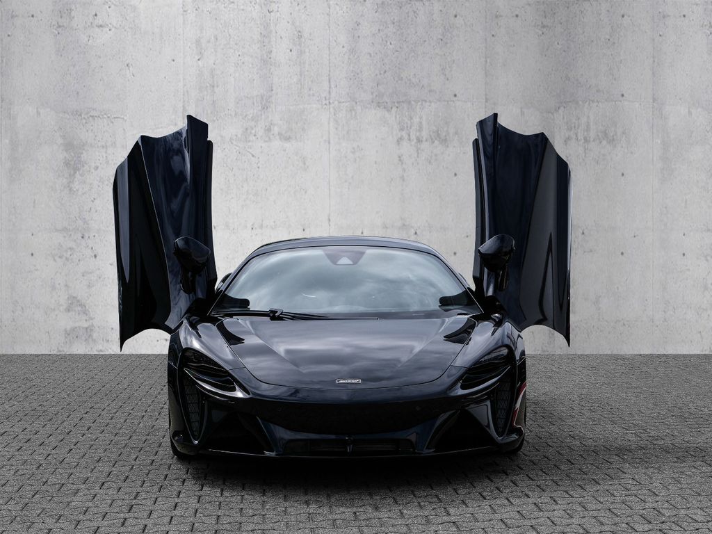 McLaren Artura 2023