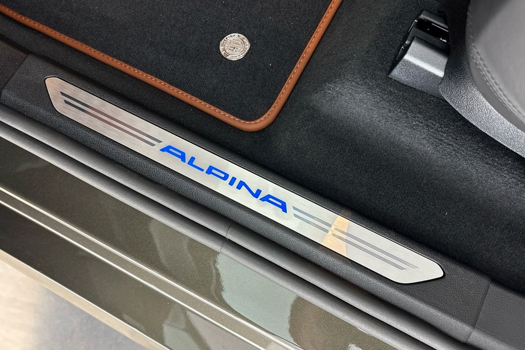 ALPINA XB7