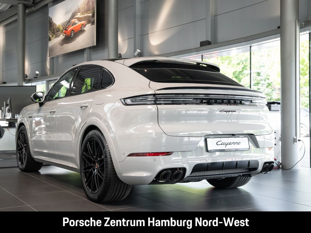 Porsche Cayenne 2025