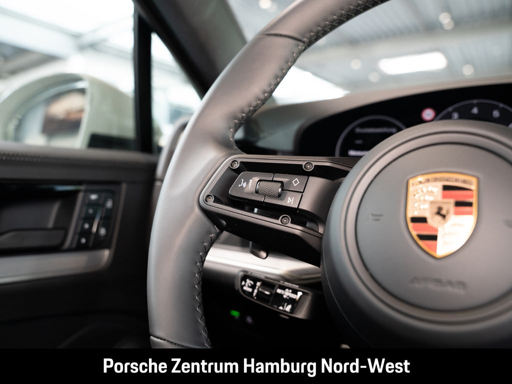 Porsche Cayenne 2025