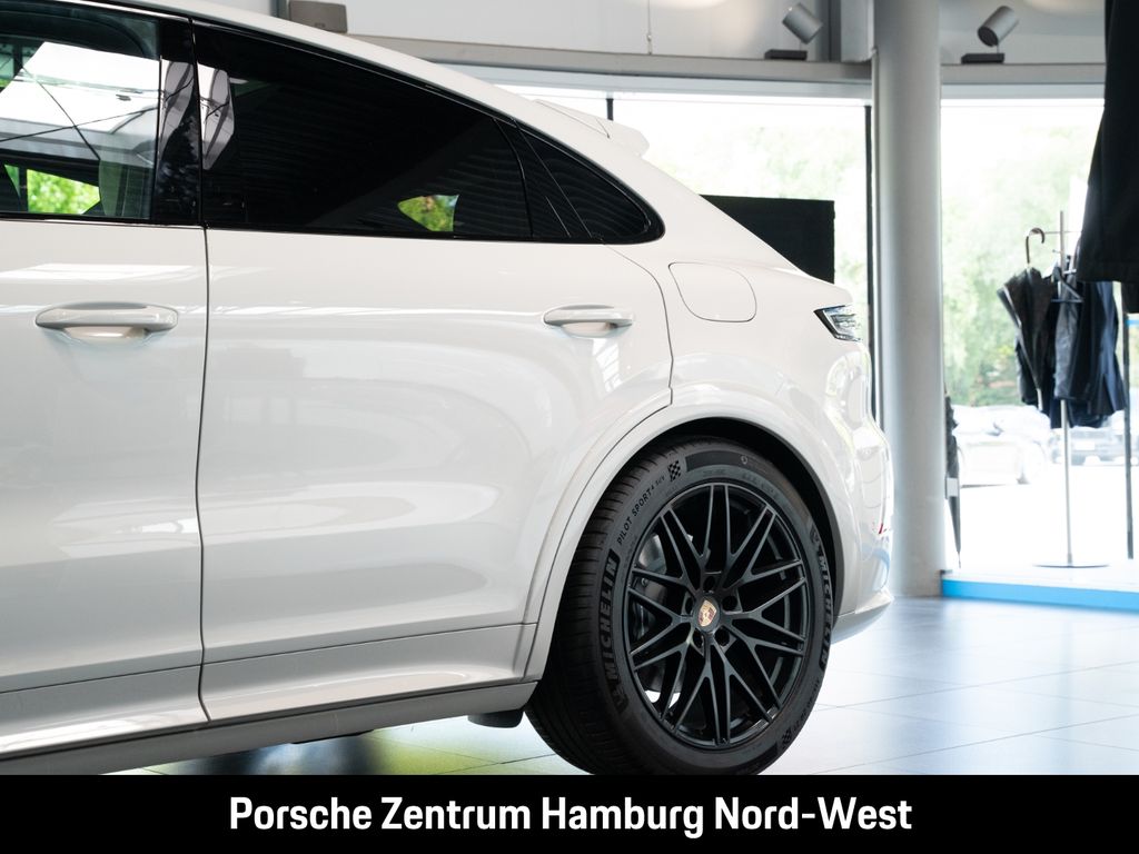 Porsche Cayenne 2025