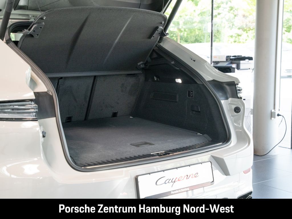 Porsche Cayenne 2025