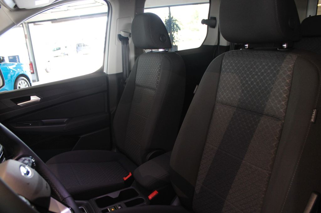 Ford Tourneo Connect 2025
