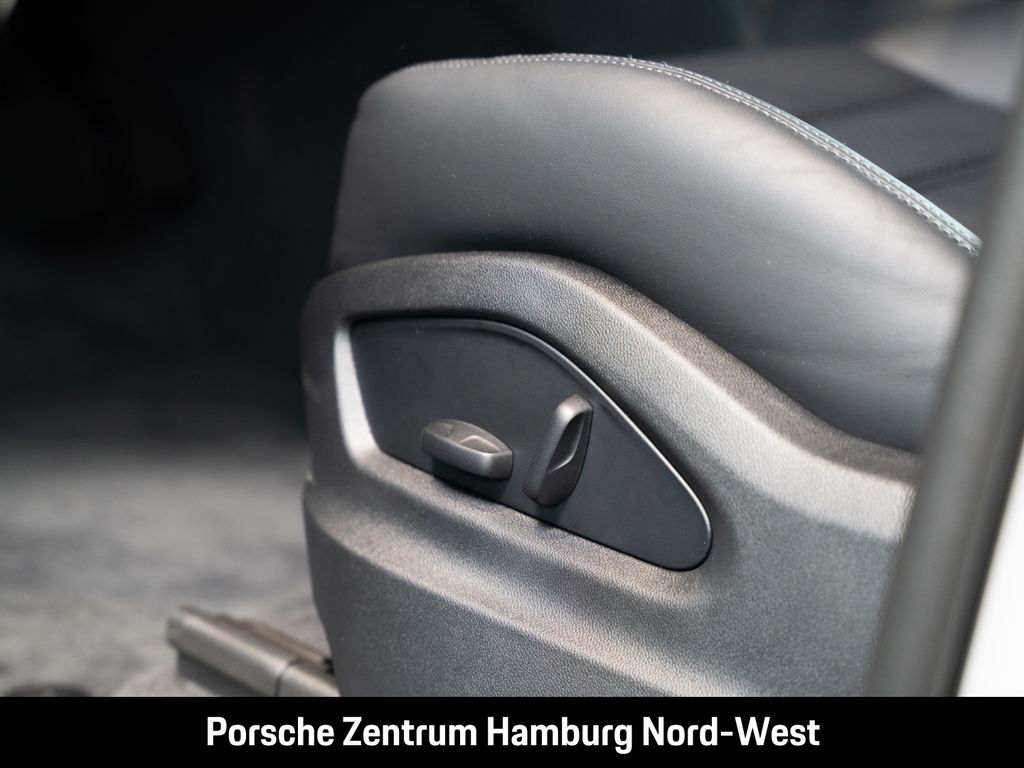 Porsche Cayenne 2025