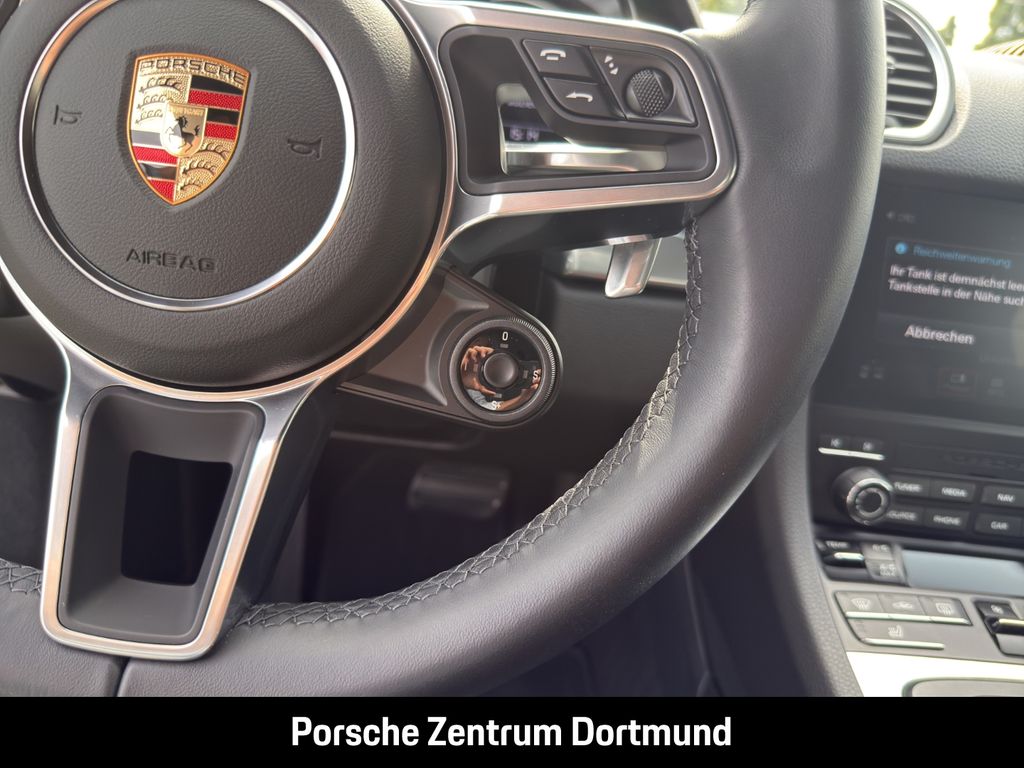 Porsche Boxster 2024