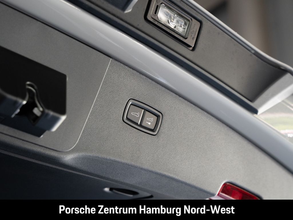 Porsche Cayenne 2025