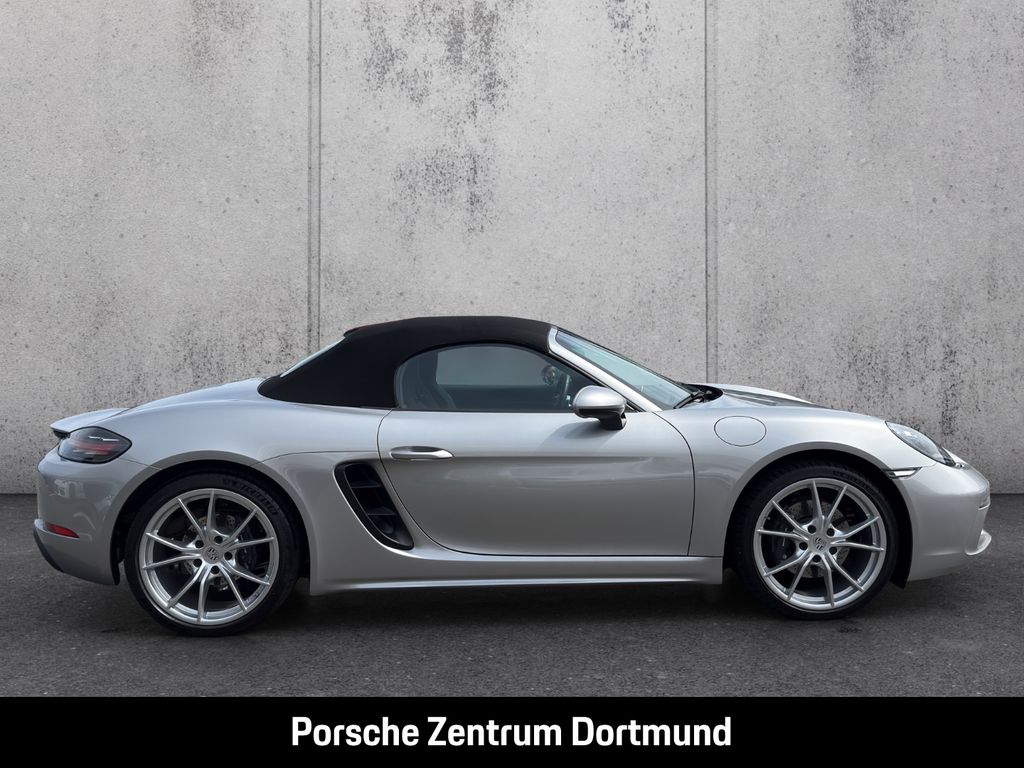 Porsche Boxster 2024