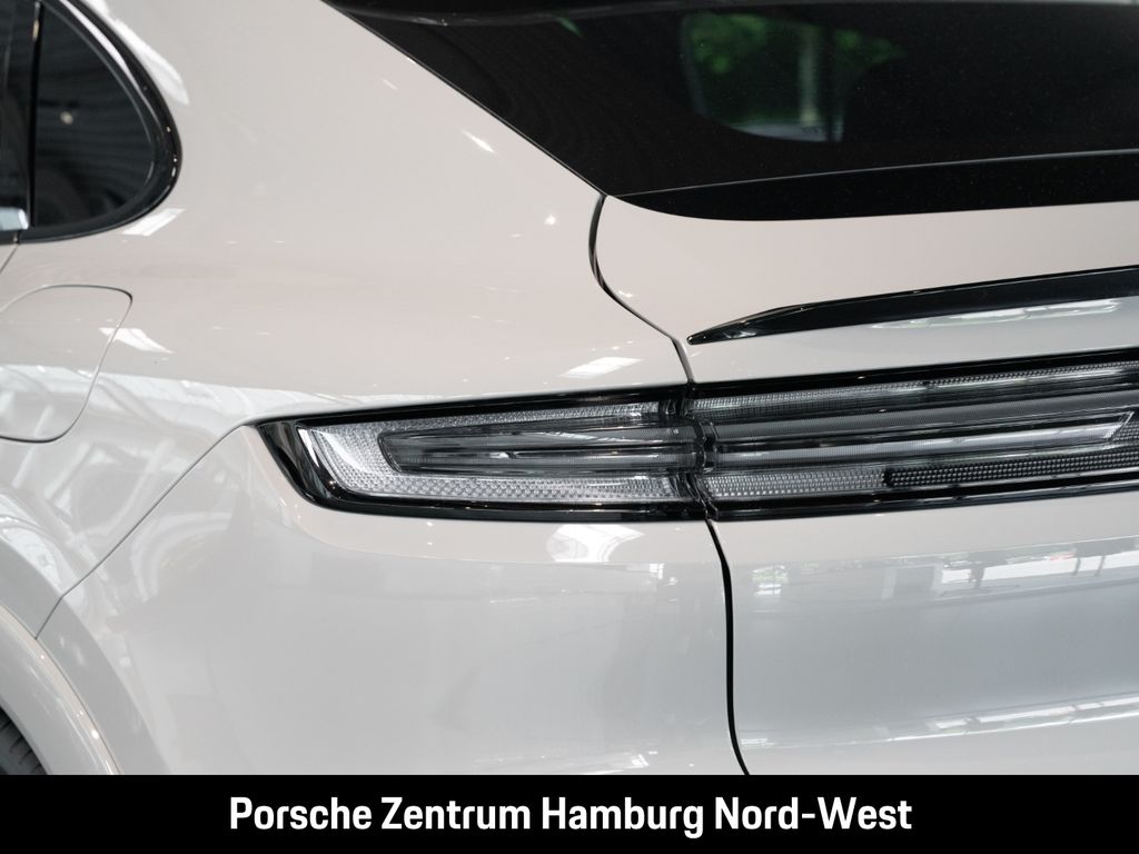 Porsche Cayenne 2025