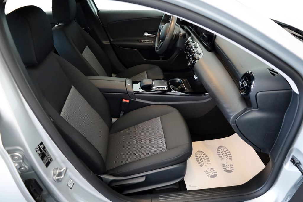 Mercedes-Benz A 200 2021