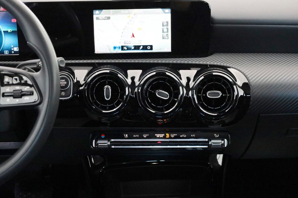 Mercedes-Benz A 200 2021