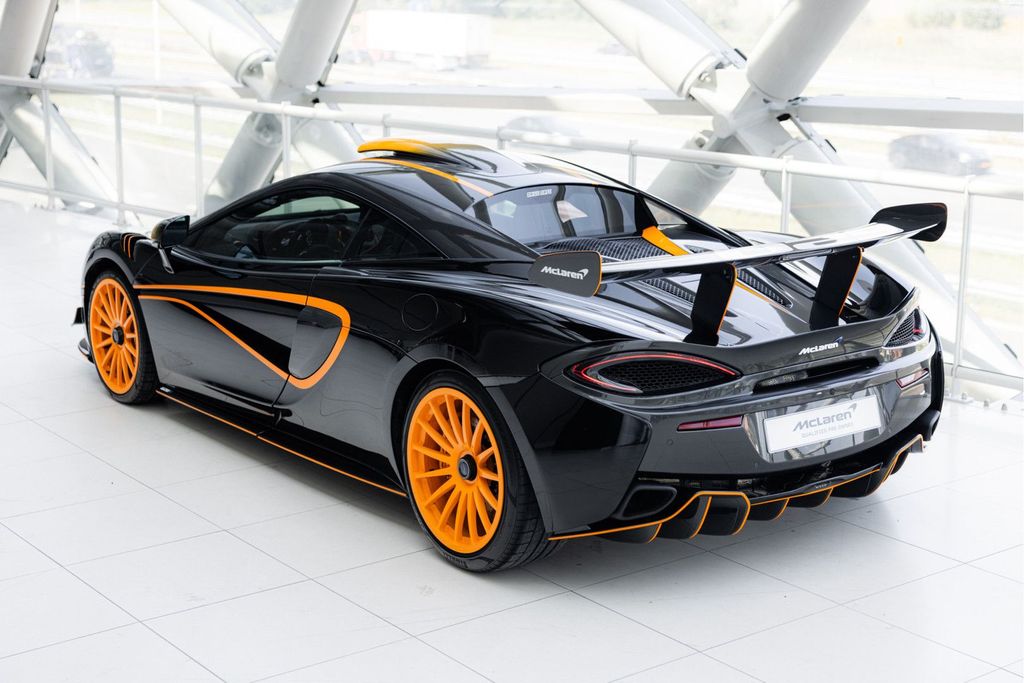 McLaren 620R 2020