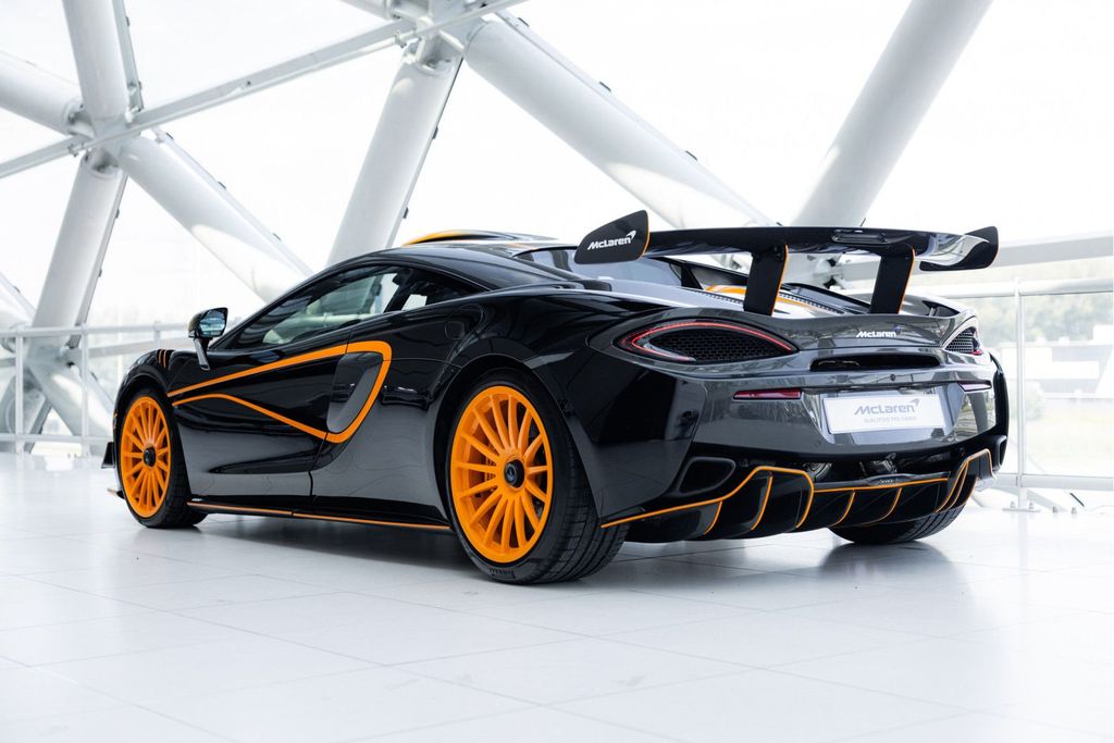 McLaren 620R 2020