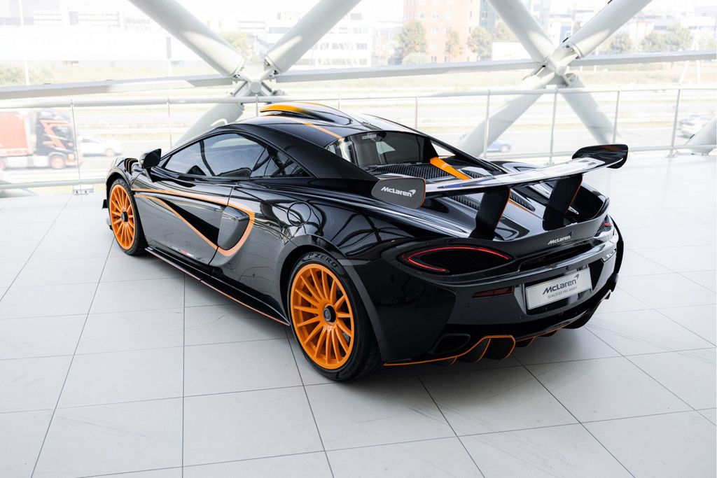 McLaren 620R 2020