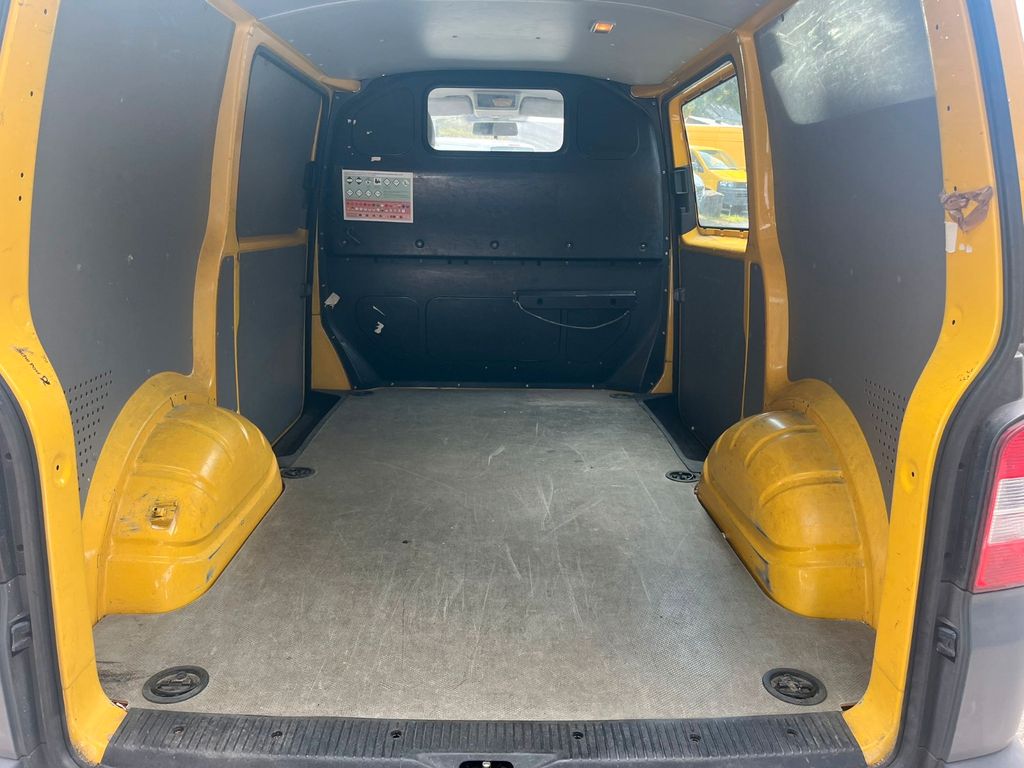 Volkswagen T5 Transporter 2012