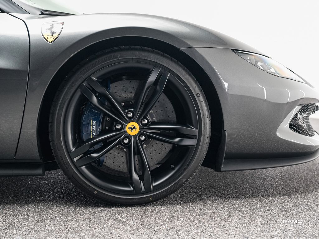 Ferrari 296 GTB 2025