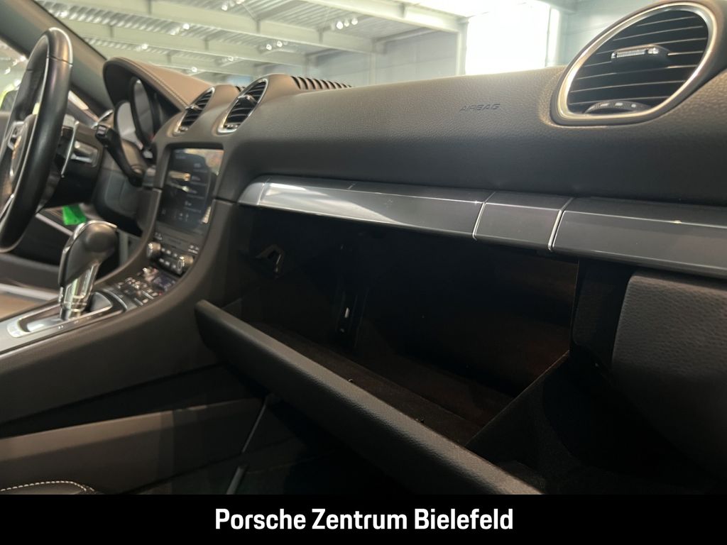 Porsche Boxster 2024