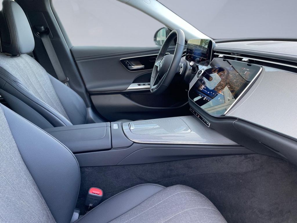 Mercedes-Benz E 220 2024
