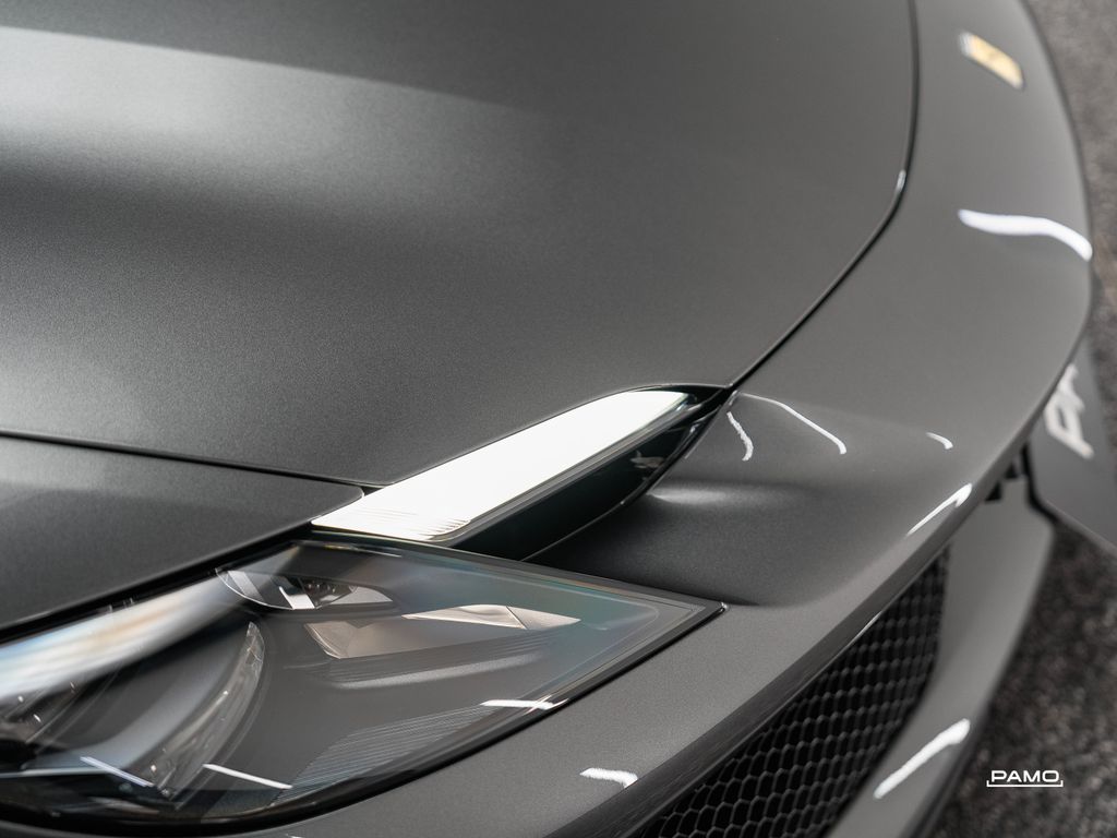 Ferrari 296 GTB 2025