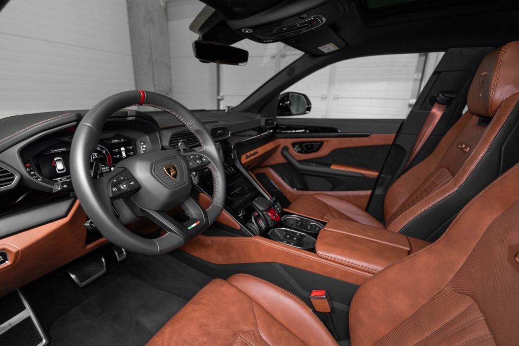 Lamborghini Urus 2023