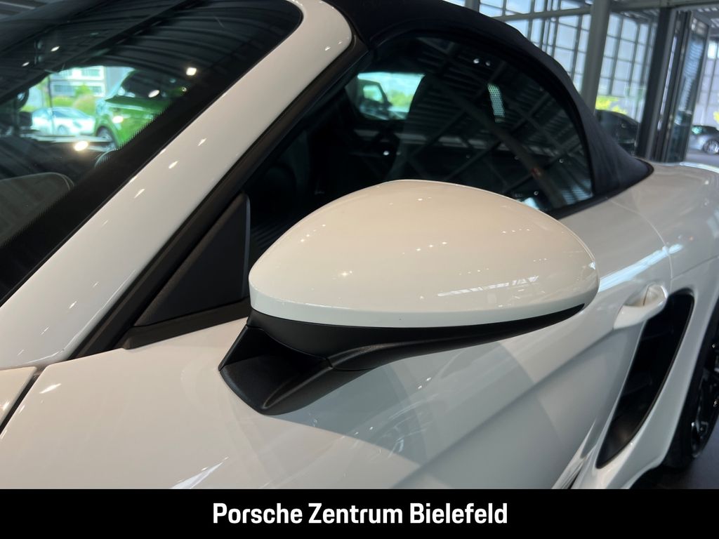Porsche Boxster 2024