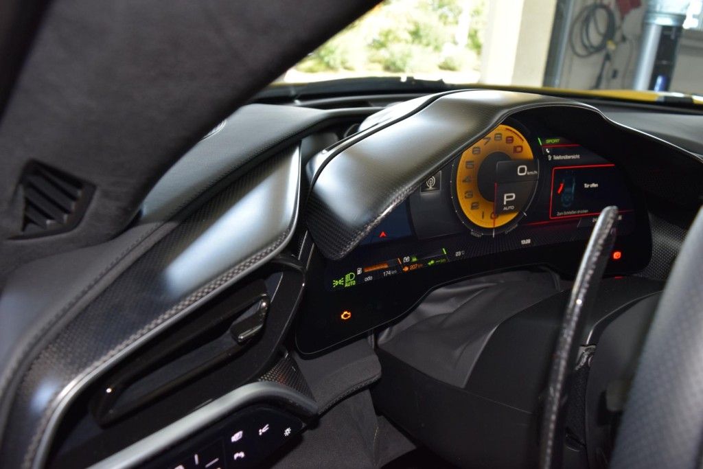 Ferrari 296 GTB 2023