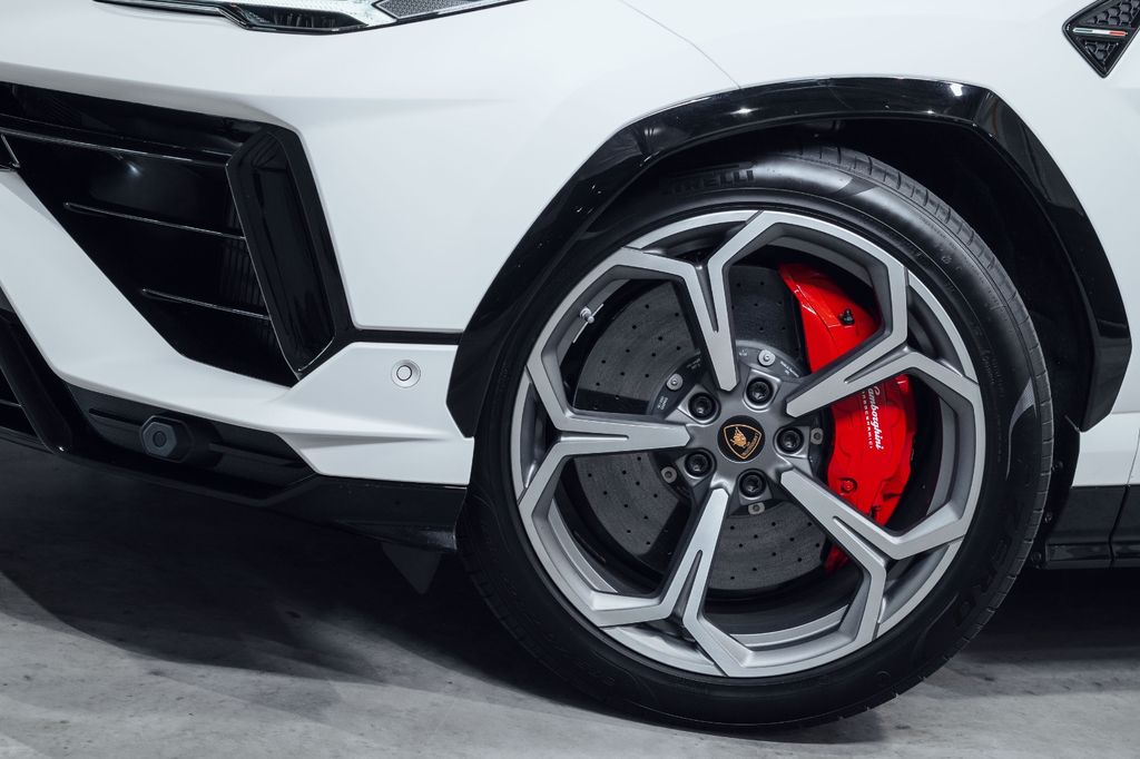 Lamborghini Urus 2023