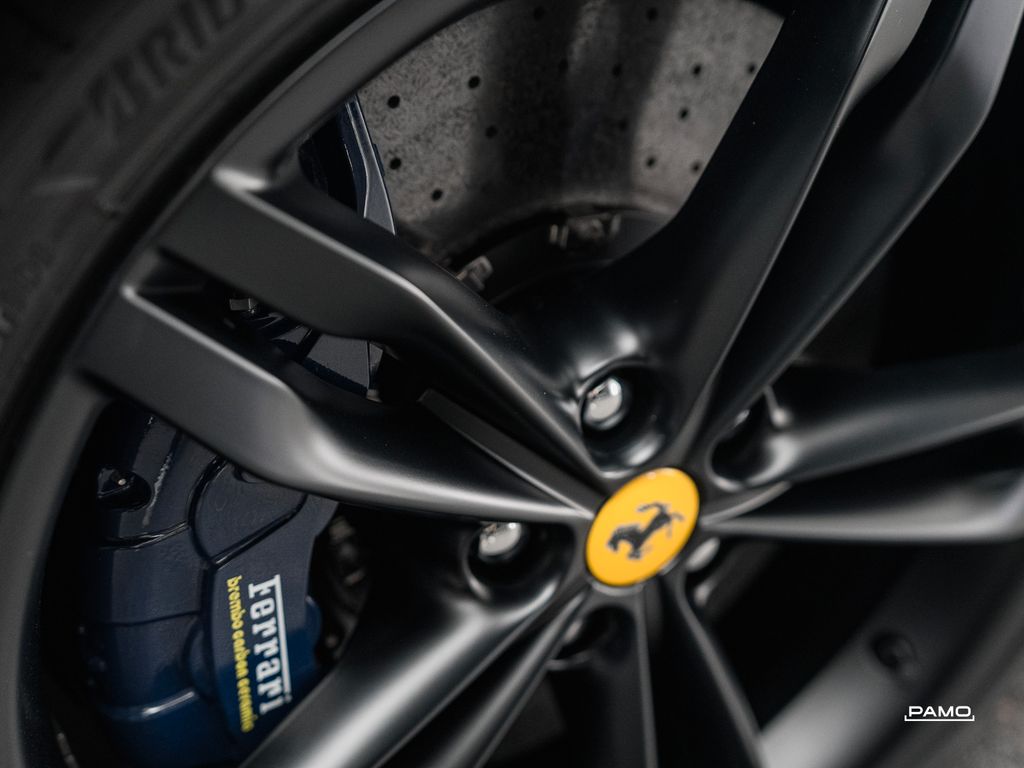 Ferrari 296 GTB 2025