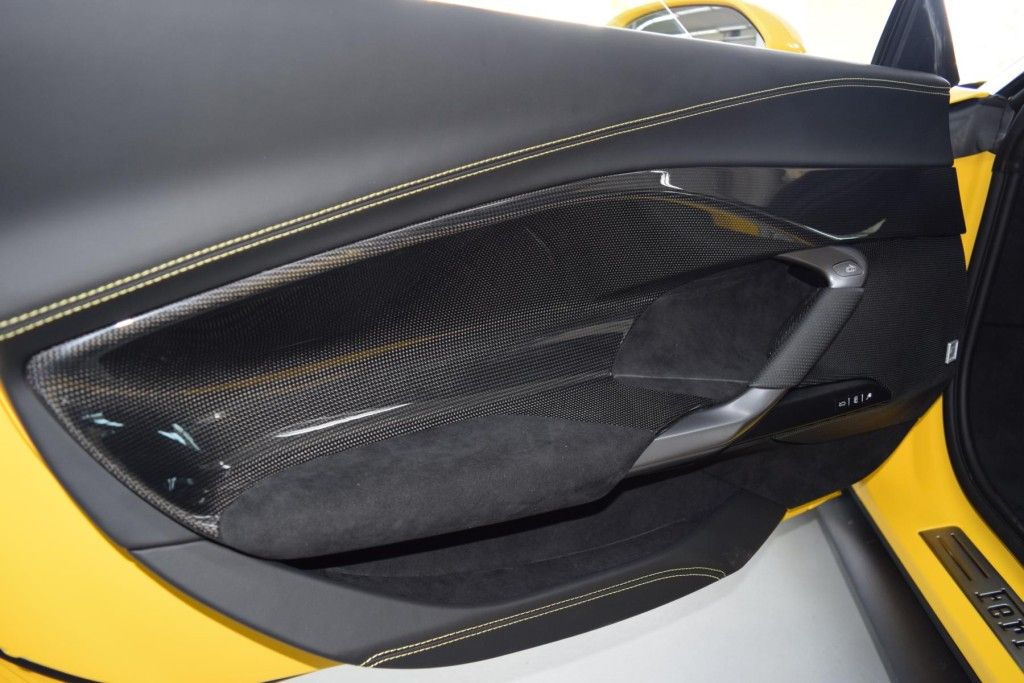 Ferrari 296 GTB 2023