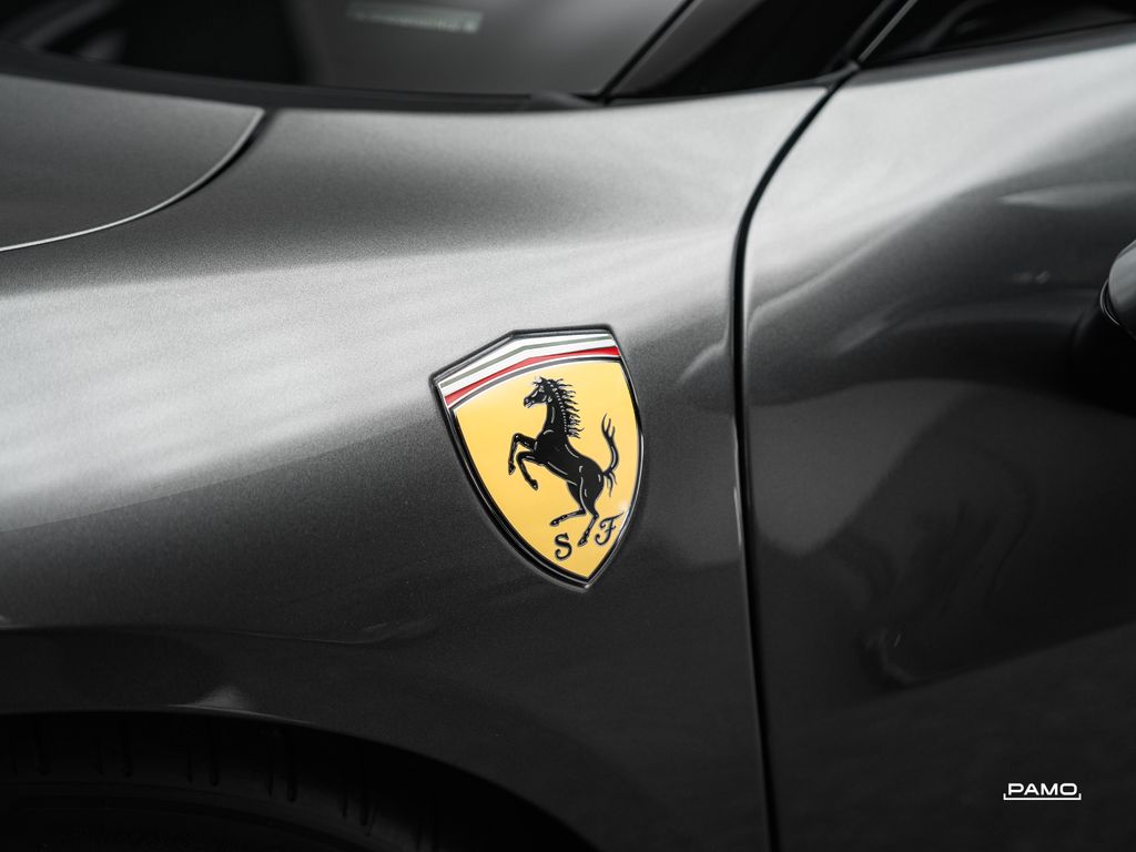 Ferrari 296 GTB 2025