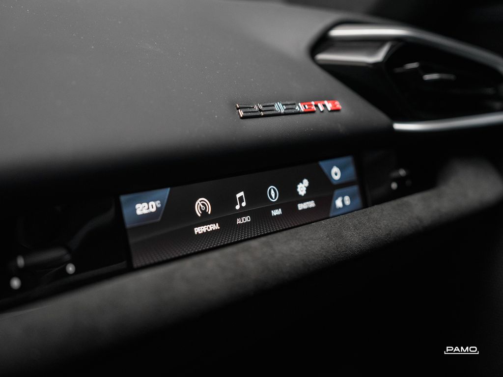 Ferrari 296 GTB 2025