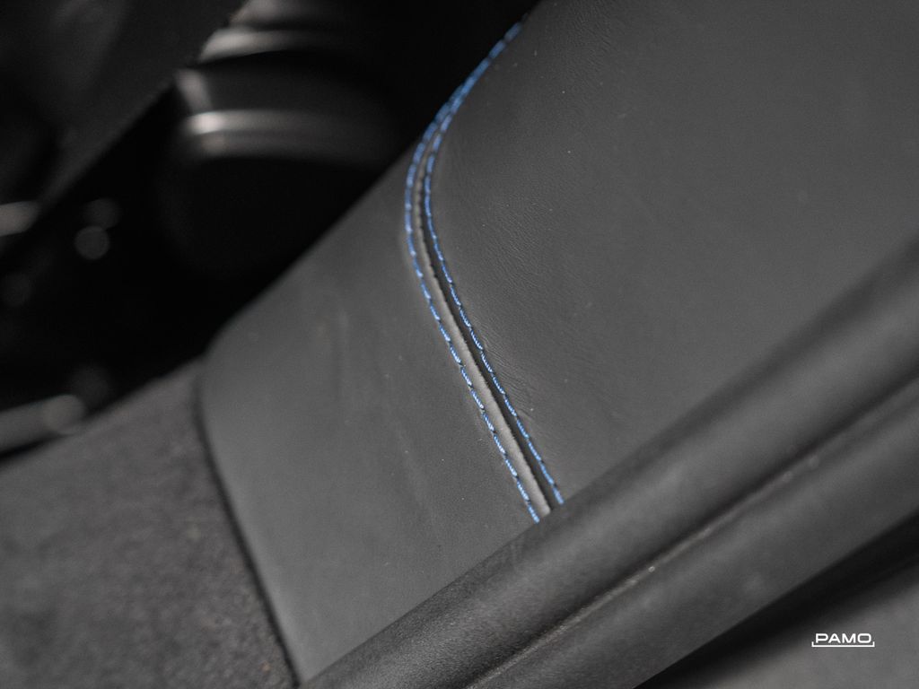 Ferrari 296 GTB 2025