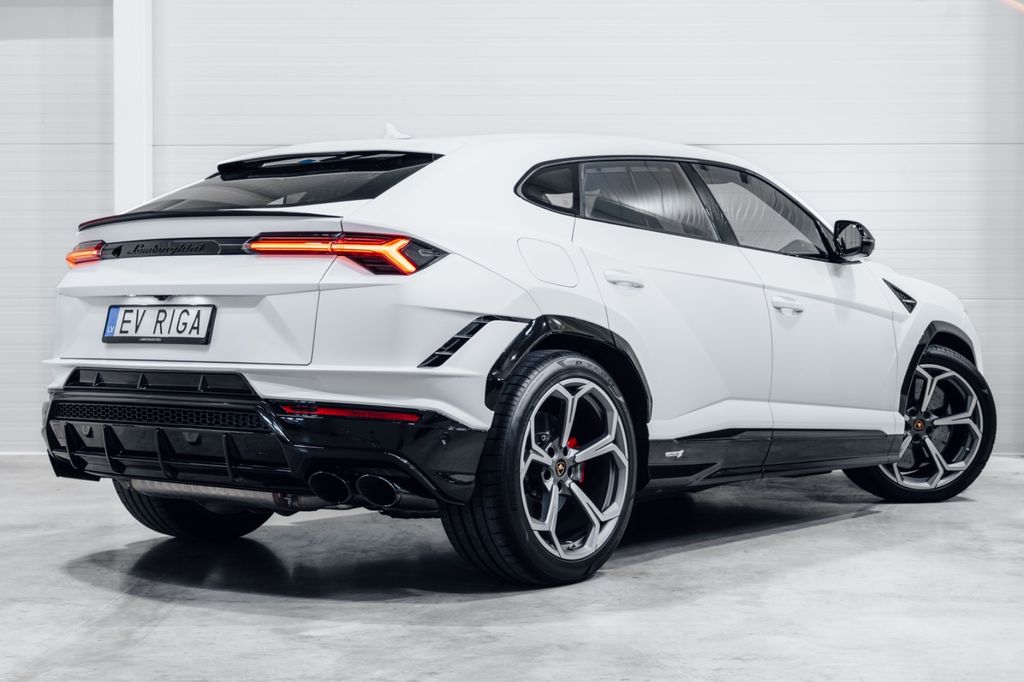 Lamborghini Urus 2023