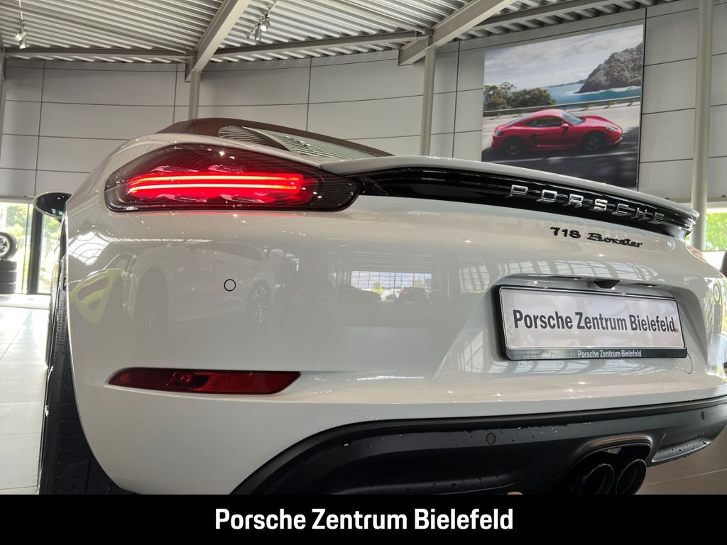 Porsche Boxster 2024