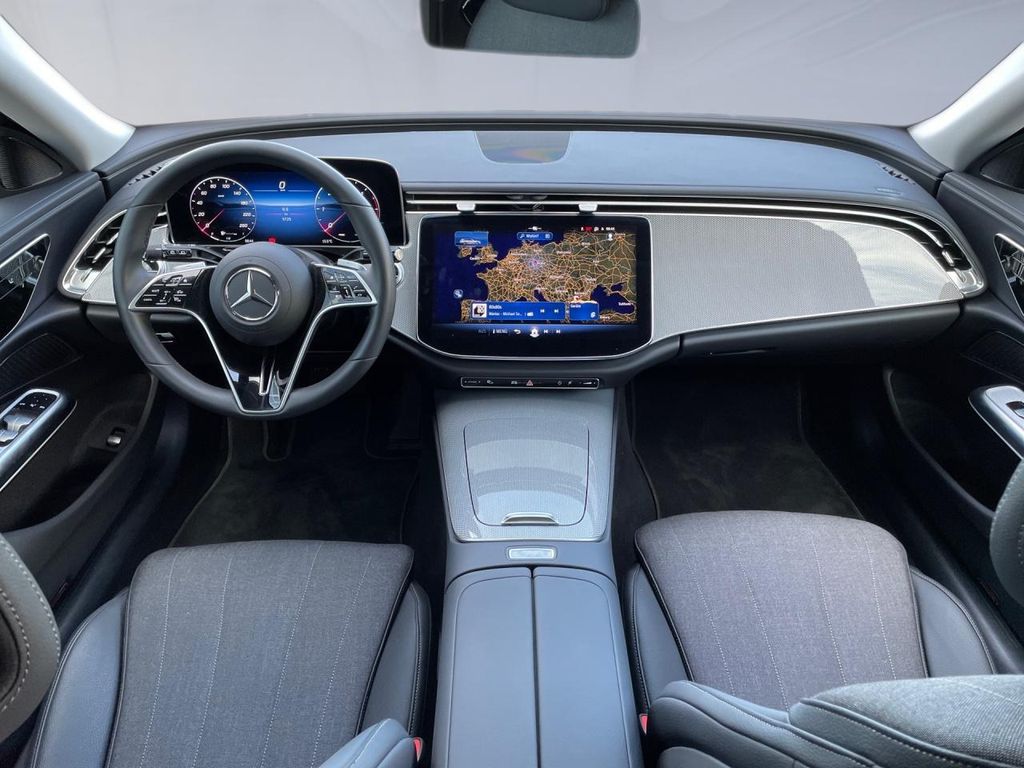 Mercedes-Benz E 220 2024