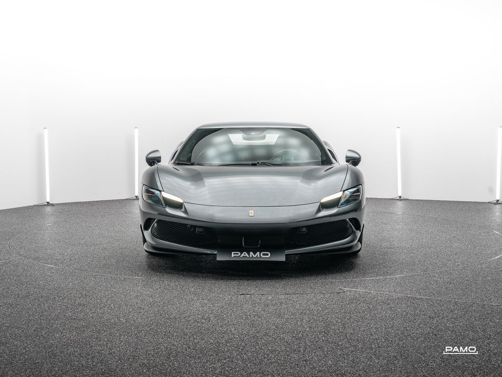 Ferrari 296 GTB 2025