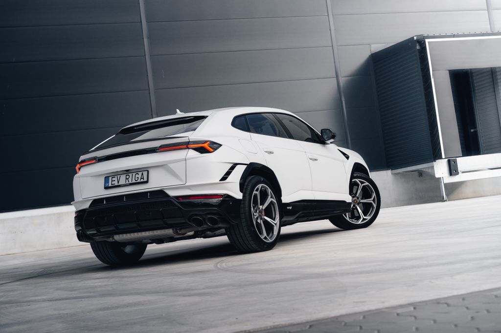 Lamborghini Urus 2023