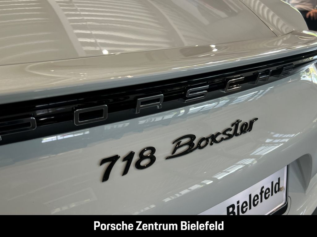 Porsche Boxster 2024