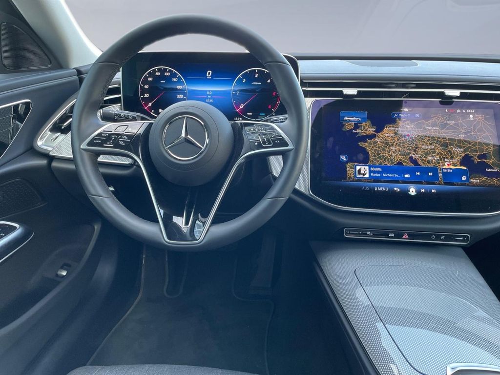 Mercedes-Benz E 220 2024