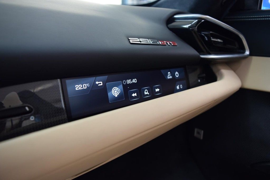 Ferrari 296 GTS 2022