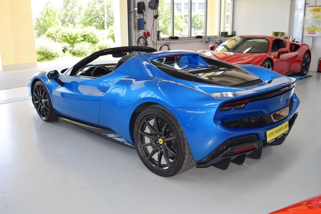 Ferrari 296 GTS 2022